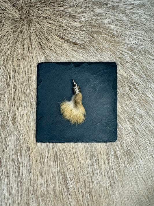 Anhänger Hasenkralle Nr. 1